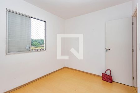 Quarto 1 de apartamento para alugar com 2 quartos, 46m² em Vila Liviero, São Paulo