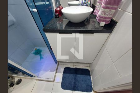 Apartamento à venda com 75m², 3 quartos e 1 vaga Apartamento à venda com 75m², 3 quartos e 1 vagaBanheiro 2