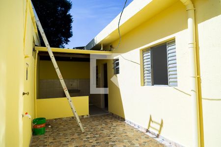 Casa para alugar com 50m², 1 quarto e 2 vagasQuintal