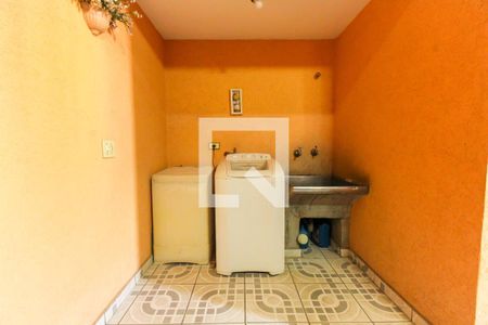 Casa à venda com 350m², 3 quartos e sem vagaÁrea de Serviço