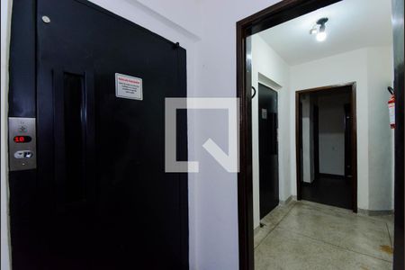 Apartamento à venda com 83m², 2 quartos e 1 vaga Apartamento à venda com 83m², 2 quartos e 1 vagaHall de Entrada