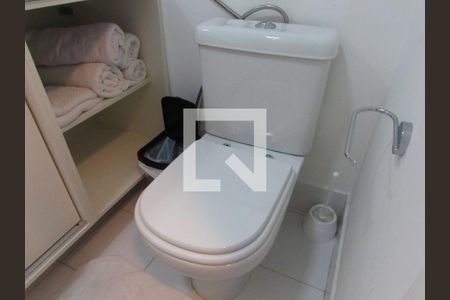 Banheiro de apartamento para alugar com 2 quartos, 61m² em Jardim Leonor, São Paulo