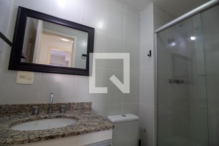 Banheiro de apartamento para alugar com 1 quarto, 33m² em Santo Amaro, São Paulo