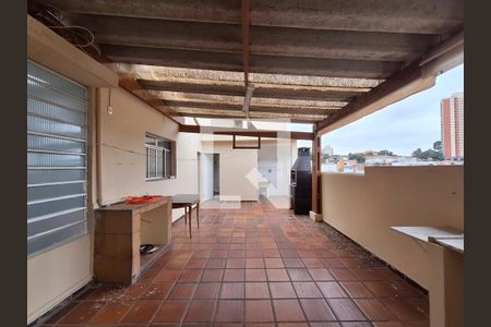 Casa à venda com 140m², 3 quartos e 2 vagas Casa à venda com 140m², 3 quartos e 2 vagasQuintal