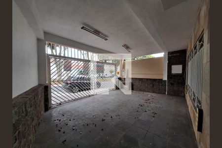 Casa à venda com 140m², 3 quartos e 2 vagas Casa à venda com 140m², 3 quartos e 2 vagasGaragem