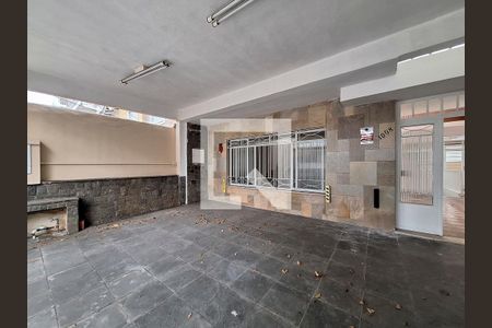 Casa à venda com 140m², 3 quartos e 2 vagas Casa à venda com 140m², 3 quartos e 2 vagasGaragem