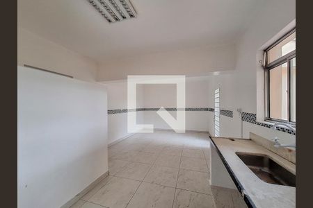 Casa à venda com 140m², 3 quartos e 2 vagas Casa à venda com 140m², 3 quartos e 2 vagasCozinha