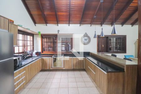 Casa à venda com 185m², 3 quartos e 2 vagas Casa à venda com 185m², 3 quartos e 2 vagasCozinha