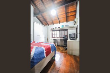 Casa à venda com 185m², 3 quartos e 2 vagas Casa à venda com 185m², 3 quartos e 2 vagasQuarto 3