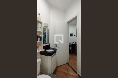 Apartamento à venda com 90m², 2 quartos e 1 vaga Apartamento à venda com 90m², 2 quartos e 1 vagaBanheiro