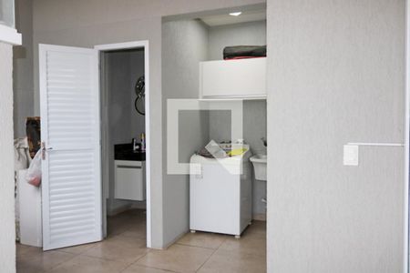 Apartamento à venda com 90m², 2 quartos e 1 vaga Apartamento à venda com 90m², 2 quartos e 1 vagaÁrea de Serviço