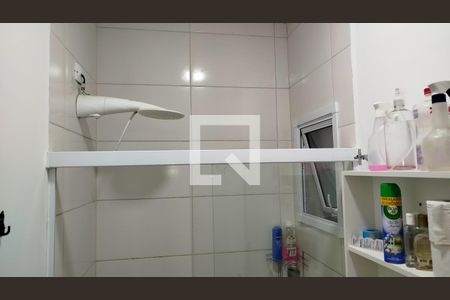 Apartamento à venda com 90m², 2 quartos e 1 vaga Apartamento à venda com 90m², 2 quartos e 1 vagaBanheiro