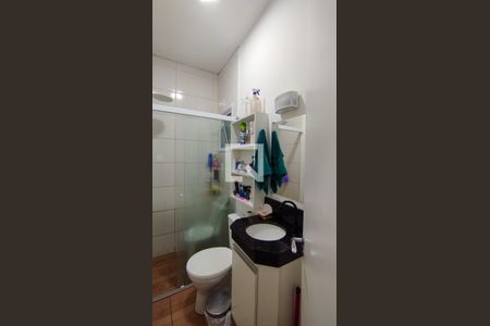 Apartamento à venda com 90m², 2 quartos e 1 vaga Apartamento à venda com 90m², 2 quartos e 1 vagaBanheiro