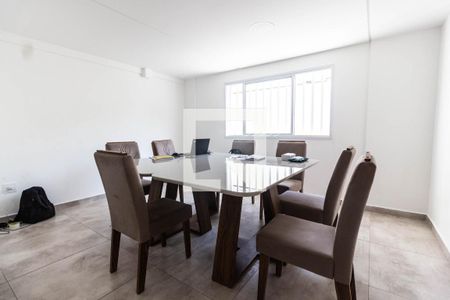 Apartamento para alugar com 44m², 2 quartos e sem vagaCoworking