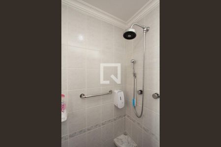 Apartamento à venda com 200m², 4 quartos e 2 vagas Apartamento à venda com 200m², 4 quartos e 2 vagasBanheiro da Suíte 2