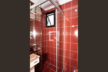 Apartamento à venda com 200m², 4 quartos e 2 vagas Apartamento à venda com 200m², 4 quartos e 2 vagasBanheiro da Suíte 1