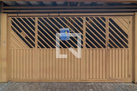 Casa à venda com 244m², 3 quartos e 2 vagasFachada