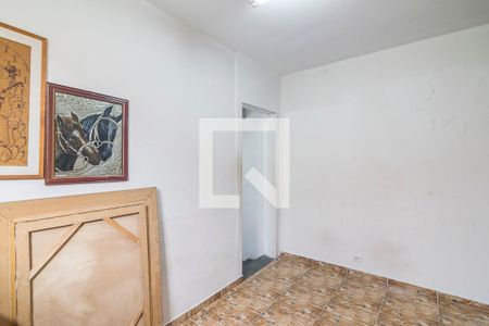 Casa à venda com 244m², 3 quartos e 2 vagasQuarto 3