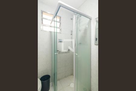 Banheiro de casa à venda com 3 quartos, 244m² em Vila Curuca, Santo André