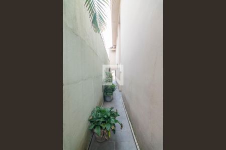 Casa à venda com 244m², 3 quartos e 2 vagasCorredor