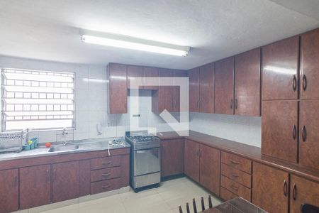 Casa à venda com 244m², 3 quartos e 2 vagasCozinha