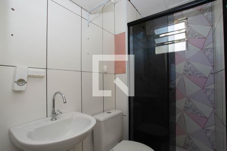 Banheiro de apartamento para alugar com 2 quartos, 42m² em Vila Alzira, Guarulhos