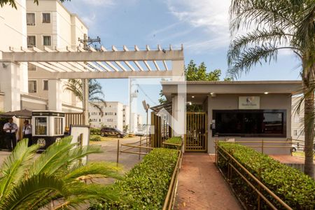 Apartamento para alugar com 42m², 2 quartos e 1 vagaFachada e portaria