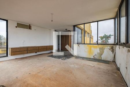 Sala 2 de apartamento à venda com 2 quartos, 246m² em Vila Madalena, São Paulo