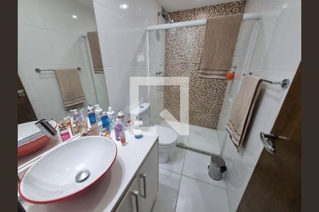 Banheiro de apartamento à venda com 3 quartos, 80m² em Água Santa, Rio de Janeiro
