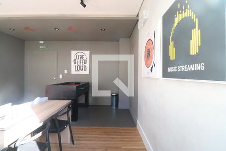 Apartamento para alugar com 33m², 2 quartos e sem vagaÁrea comum 