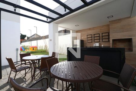 Apartamento para alugar com 33m², 2 quartos e sem vagaÁrea comum - Churrasqueira