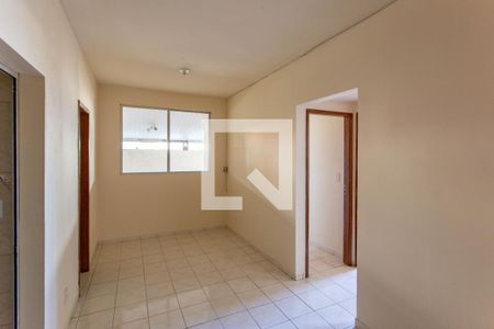 Sala de apartamento para alugar com 3 quartos, 75m² em Jaqueline, Belo Horizonte