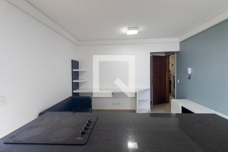 Sala/Cozinha de apartamento para alugar com 1 quarto, 56m² em Mercês, Curitiba