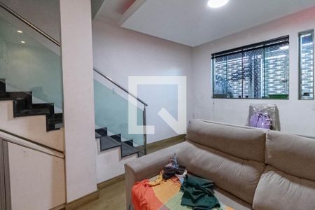 Sala  de casa à venda com 2 quartos, 105m² em Nacional, Contagem