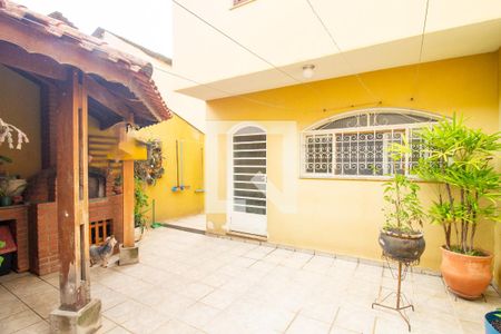 Casa à venda com 300m², 3 quartos e 4 vagasQuintal