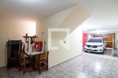 Casa à venda com 300m², 3 quartos e 4 vagasGaragem