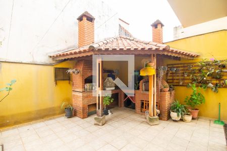 Casa à venda com 300m², 3 quartos e 4 vagasQuintal