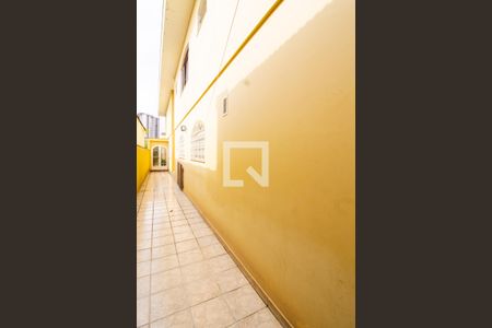 Casa à venda com 300m², 3 quartos e 4 vagasCorredor Externo
