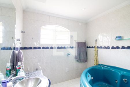 Casa à venda com 300m², 3 quartos e 4 vagasBanheiro da Suíte Master