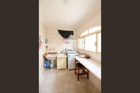 Casa à venda com 300m², 3 quartos e 4 vagasÁrea de Serviço