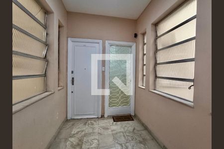 Apartamento à venda com 117m², 3 quartos e sem vagaHall 