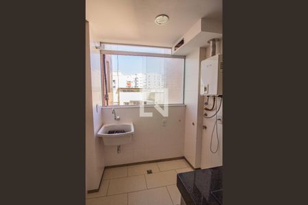 Apartamento à venda com 109m², 3 quartos e 1 vagaÁrea de Serviço