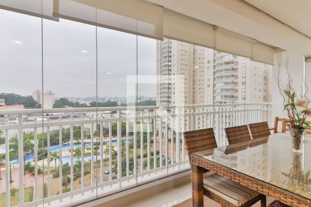 Varanda de apartamento para alugar com 3 quartos, 134m² em Jardim Olympia, São Paulo