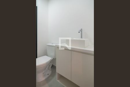 Studio à venda com 24m², 0 quarto e sem vaga Studio à venda com 24m², 0 quarto e sem vagaBanheiro