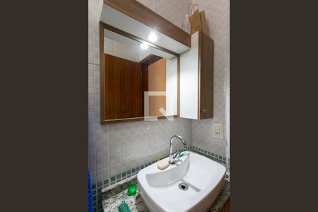 Casa à venda com 180m², 3 quartos e 2 vagasBanheiro da Suíte 2