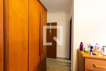 Casa à venda com 180m², 3 quartos e 2 vagasSuíte 2