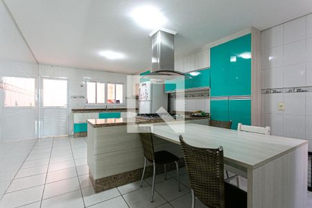 Casa à venda com 180m², 3 quartos e 2 vagasCozinha