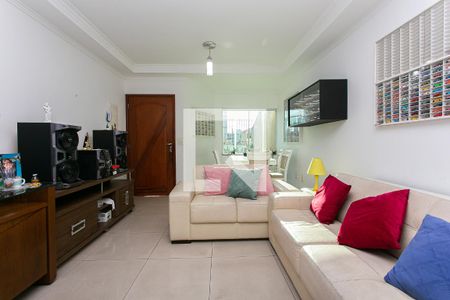 Sala de casa à venda com 3 quartos, 180m² em Vila Carrão, São Paulo