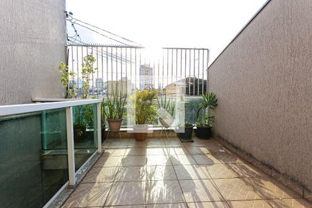 Varanda de casa à venda com 3 quartos, 180m² em Vila Carrão, São Paulo