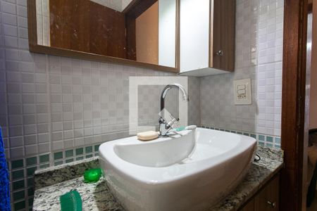 Casa à venda com 180m², 3 quartos e 2 vagasBanheiro da Suíte 2